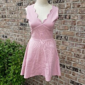 Love...ady Scalloped V-Neck Fit n Flare Dress sz M